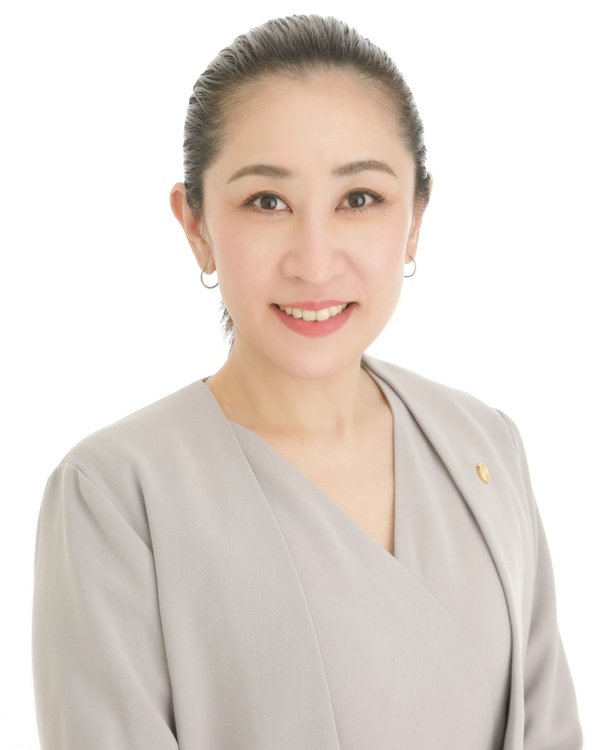 荒木素子(アトラス行政書士法人 代表社員・特定行政書士)